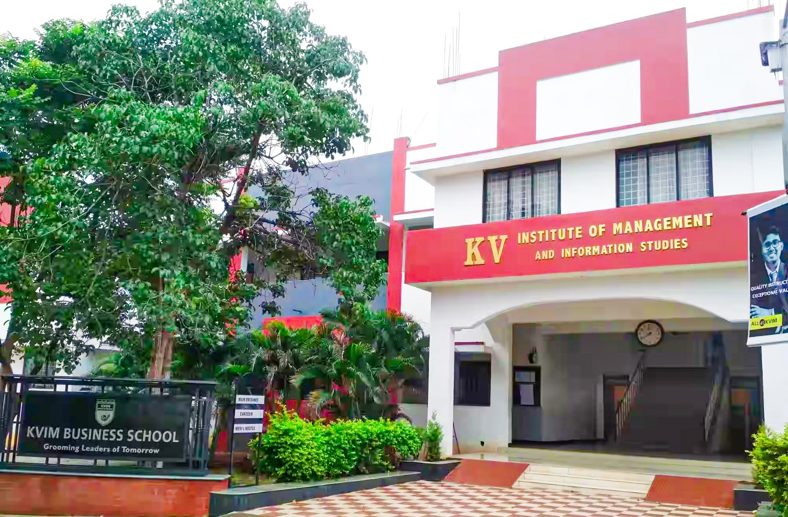 KV Institute of Management students Coimbatore