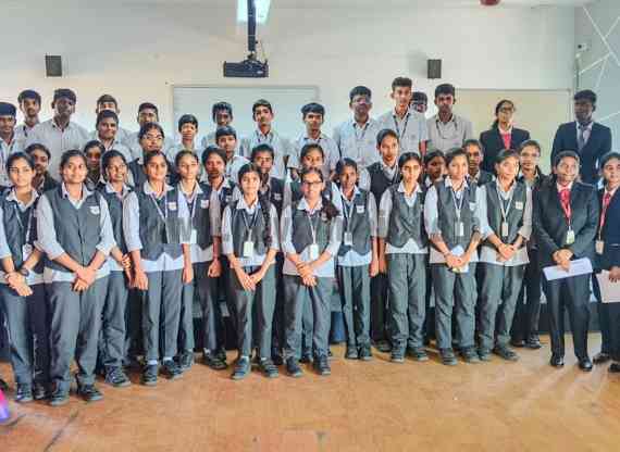 KV Institute educates students in Managing Pocket Money